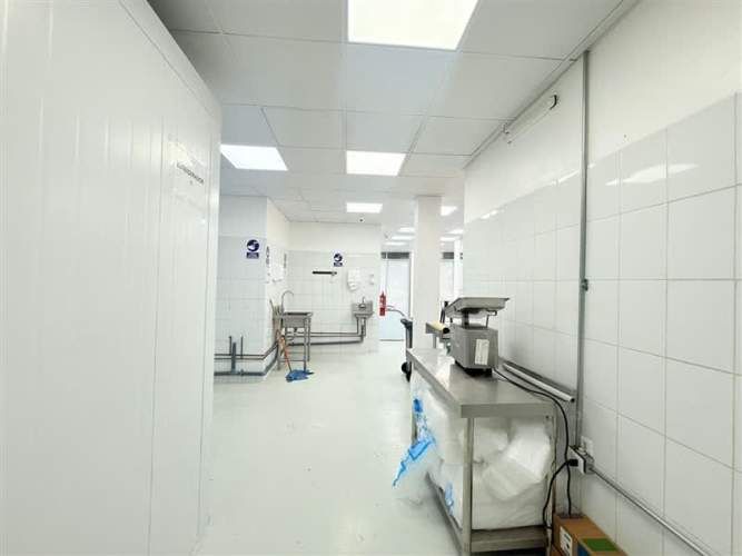 LOCAL COMERCIAL Av. Manuel Rodríguez con Moneda