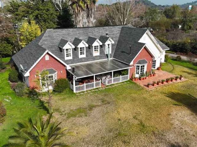 CASA condominio polo manquehue II