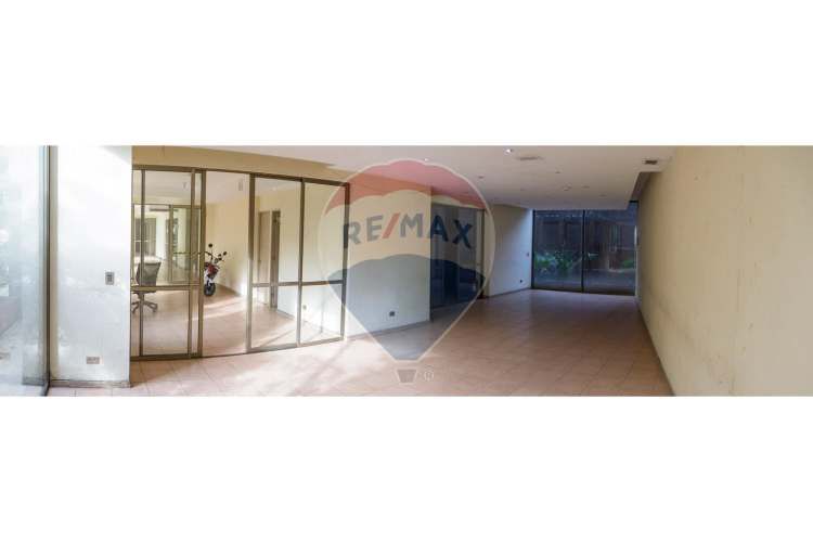 Amplio departamento 2d 2b