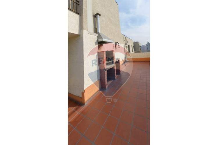 Amplio departamento 2d 2b