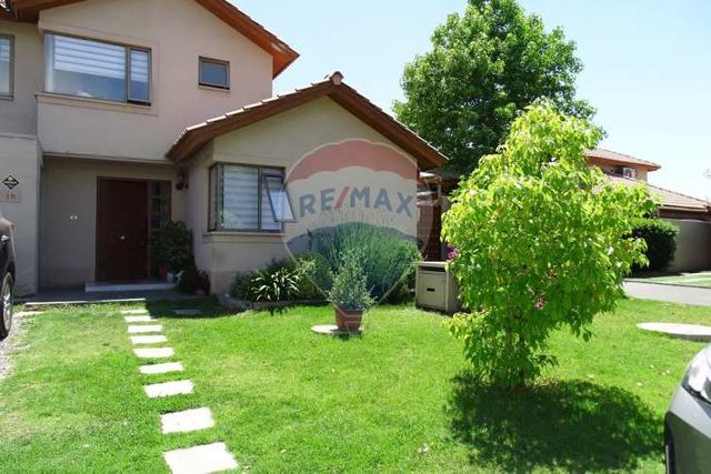 Casa en condominio y con muy buena distribución