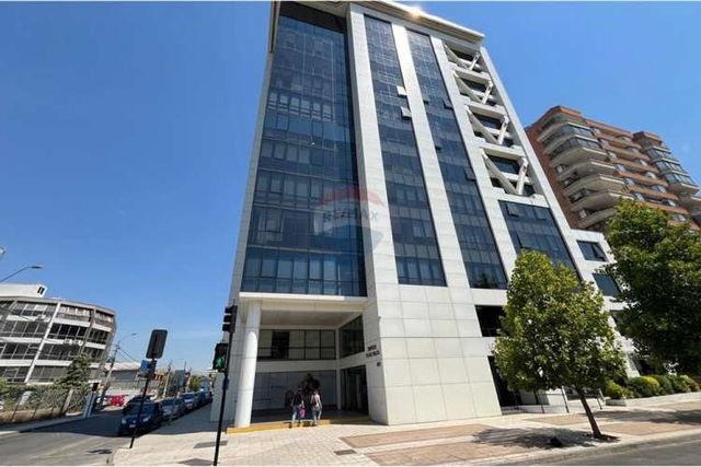 Se vende oficina edif plaza 32 m2