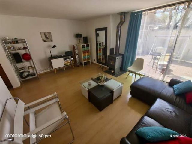 CASA Metro Los Dominicos / Padre Hurtado / Monroe