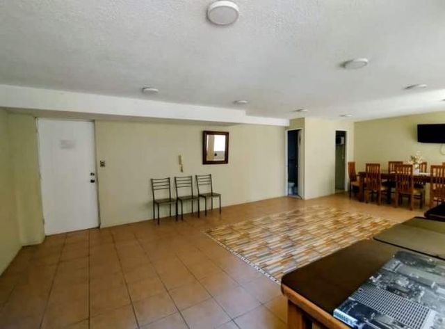 METRO PARQUE ALMAGRO OPORTUNIDAD CON BODEGA