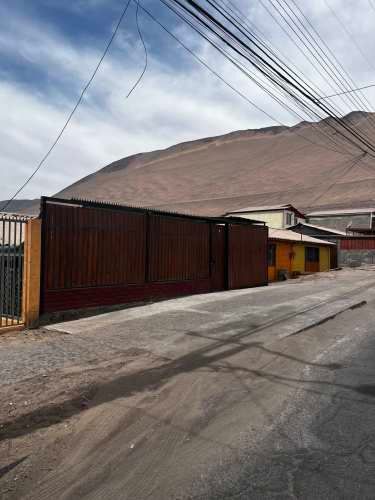 Se Arrienda Casa en Iquique, calle, Las Zampoñas