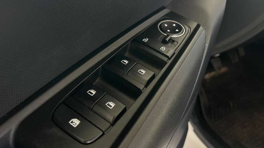 Kia Sonet EX 1.5 (2023)