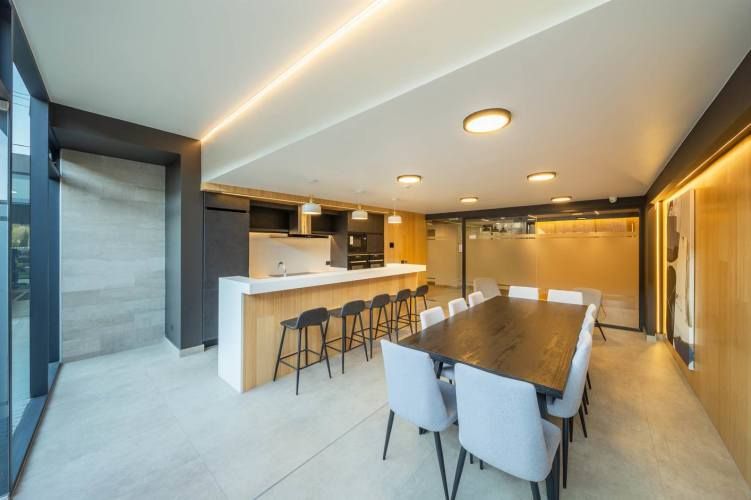 David Arellano 1954 [3490-4]