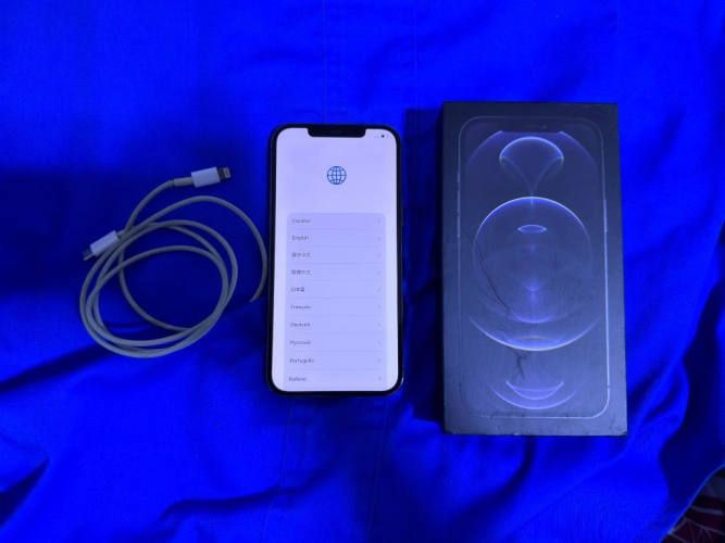 IPhone 12 Pro Max 128 gb.