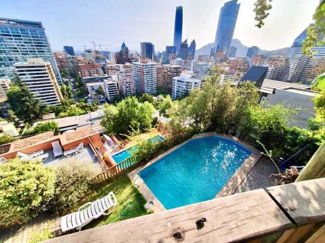 Preciosa casa excelente vista Cerro San Luis, Las Condes