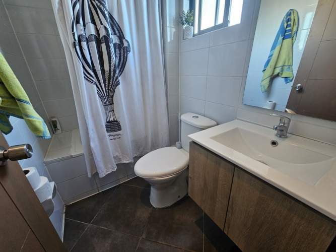 CASA EN PARQUE SAN VALENTÍN