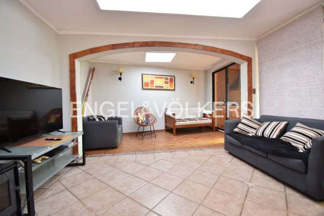 Venta casa de dos pisos buena ubicación sector tranquilo