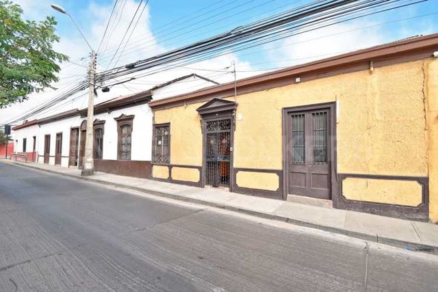 Venta de casa en el centro de La Serena