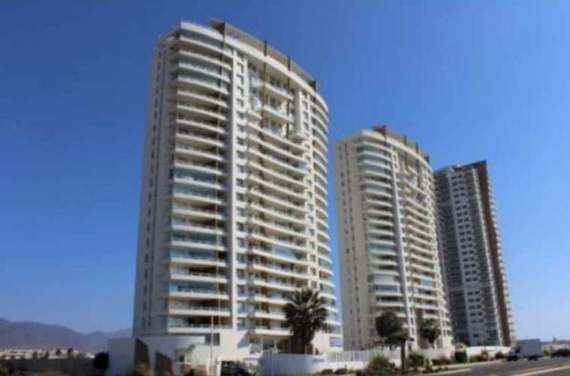 Espectacular departamento frente al mar