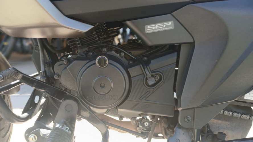 SUZUKI INTRUDER 150 ABS