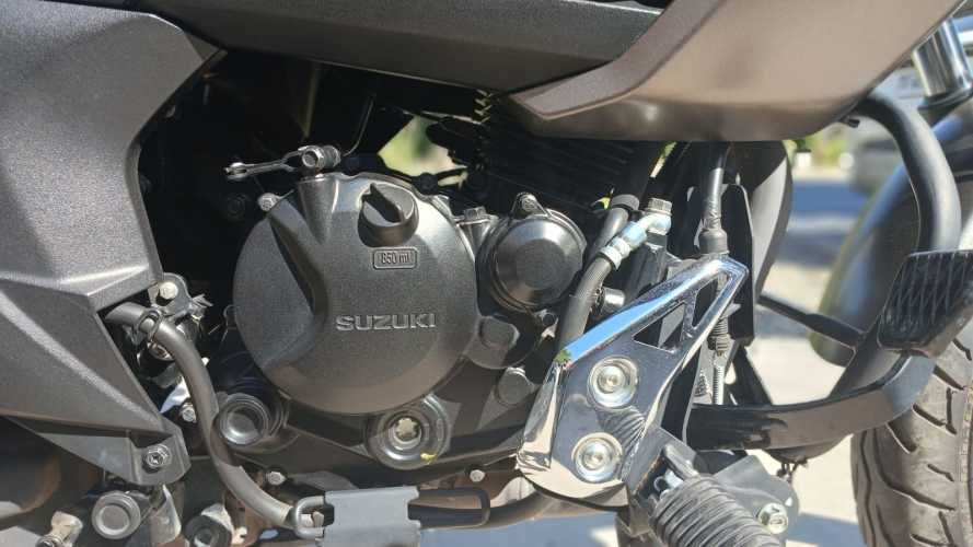 SUZUKI INTRUDER 150 ABS