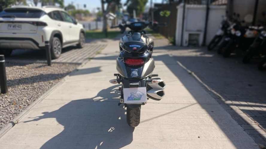 SUZUKI INTRUDER 150 ABS