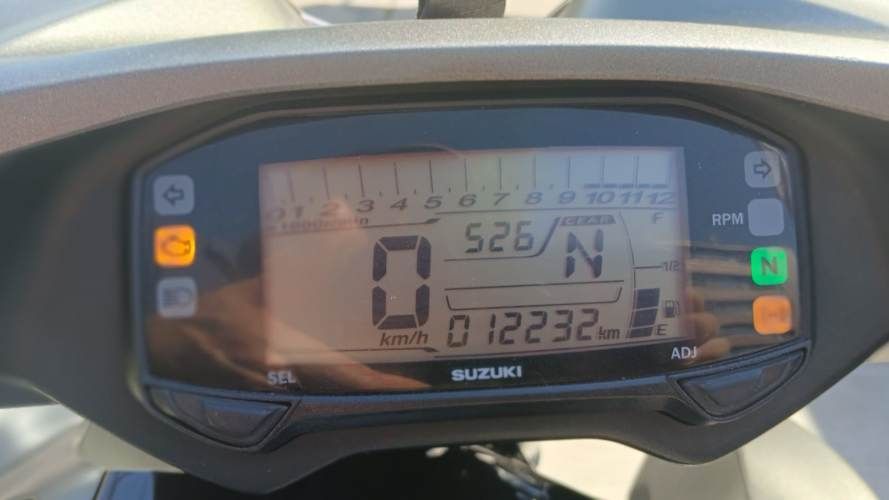 SUZUKI INTRUDER 150 ABS