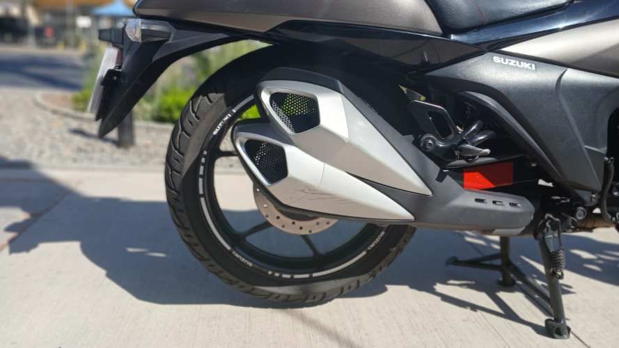 SUZUKI INTRUDER 150 ABS