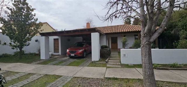 CASA Barrio Las Flores de Piedra Roja