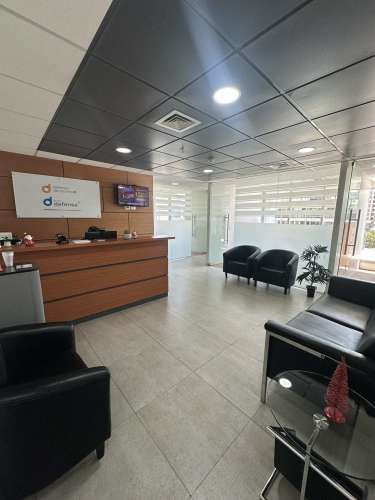 A pasos de metro Manuel Montt/ Av Providencia/ 5 privados 3 baños estacionamiento