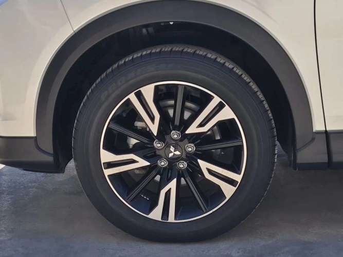 MITSUBISHI ECLIPSE CROSS 2024