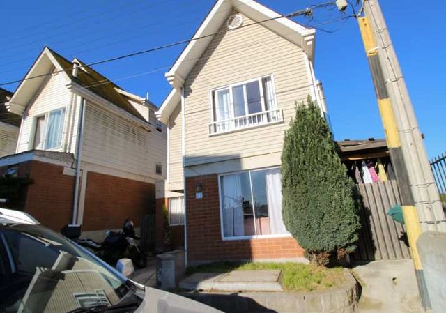 VIVABIEN VENDE CASA EN JARDINES DE PASO HONDO