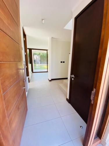 CONECTIVIDAD A SANTIAGO AUTOPISTA NOR-ORIENTE, A LA DEHESA POR PIE ANDINO