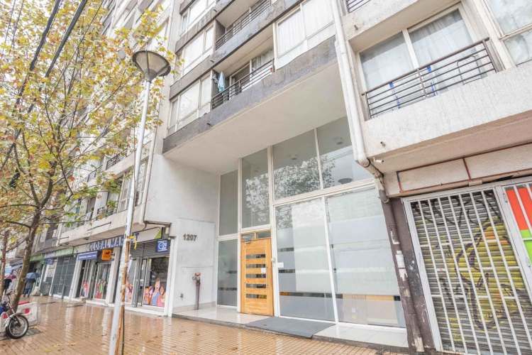 Avenida Vicuña Macke [88-1]