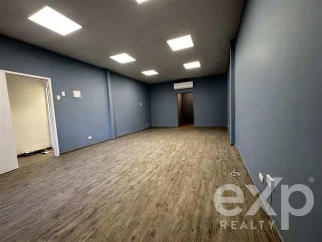 LOCAL COMERCIAL Santa Elvira 467, Santiago