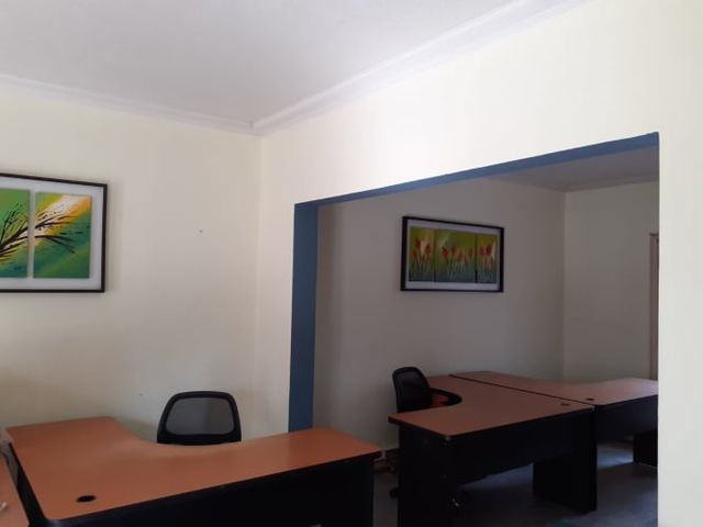 USO COMERCIAL - 5P,3B,1EST - SALVADOR CON BILBAO