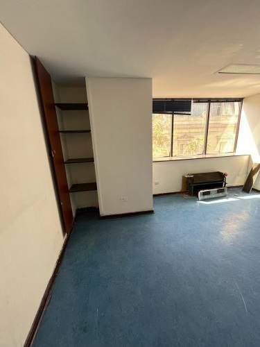 S y Asociados vende oficina