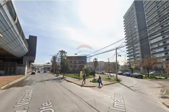 Depto 2 dormitoios frente al metro mirador