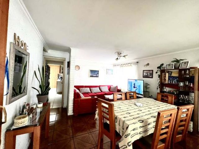 CASA GRAN TERRENO 414M2 / 159 M2 UTILES-2 BODEGAS GRANDES